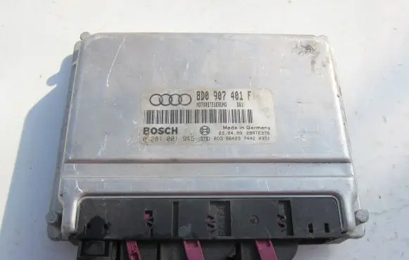 Audi A4 S4 B5 8D Engine control unit/module 8D0907401F