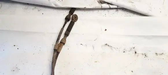 Honda CR-V Gear shift cable linkage