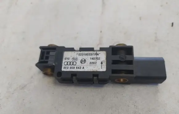 Audi A6 S6 C5 4B Airbag deployment crash/impact sensor 8E0959643A