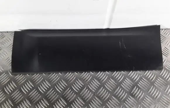 Nissan Qashqai Rear door trim (molding) 82871JD00A