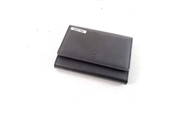 Volvo XC90 Owners service history hand book 
