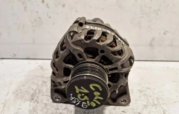 Renault Captur Generator/alternator 231009918R