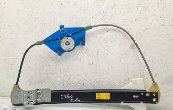 Seat Exeo (3R) Rear window lifting mechanism without motor 8E0839462C
