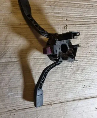 Volkswagen PASSAT B3 Indicator stalk