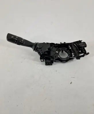 Toyota RAV 4 (XA40) Light switch 17F744