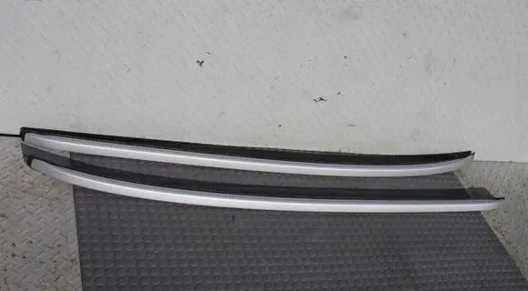 Suzuki SX4 S-Cross Roof bar rail