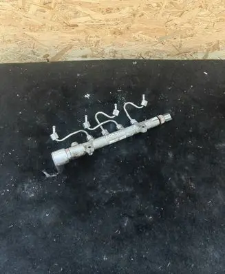 Mercedes-Benz C W204 Fuel main line pipe A6510700495