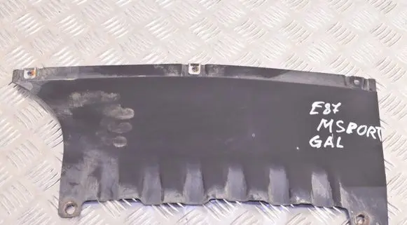 BMW 1 E81 E87 Rear bumper underbody cover/under tray 7117631