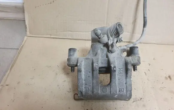 Ford Focus C-MAX Rear brake caliper