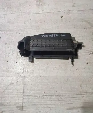 Mercedes-Benz GLA W156 Other engine bay part A6071530275 0113621A 4012618A