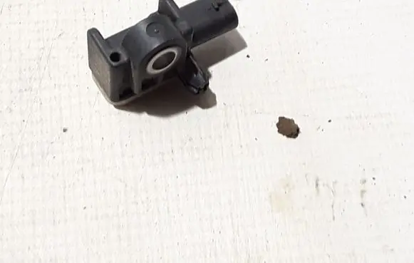 Mercedes-Benz GLA W156 Airbag deployment crash/impact sensor A1668210151