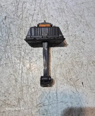 BMW 3 E90 E91 Front door check strap stopper 7060189