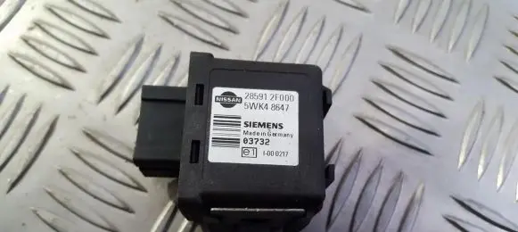 Nissan Primera Other control units/modules 285912f000 5wk48647