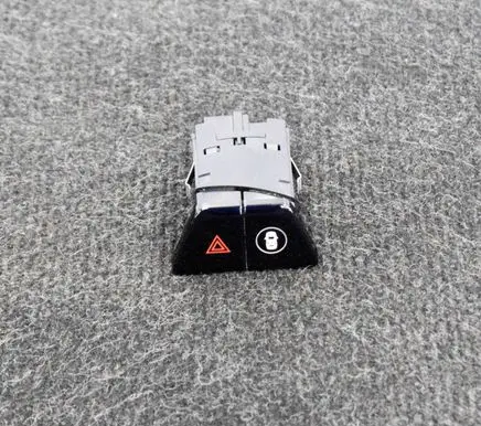 BMW 5 G30 G31 Hazard light switch 6993047 3474320104