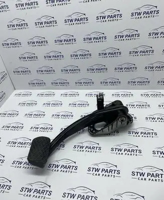 Mercedes-Benz GLE (W166 - C292) Brake pedal 1662900001