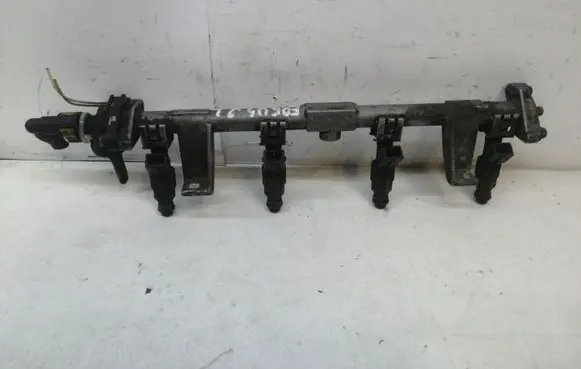 Ford Focus Fuel injectors set XSZU9D280BC