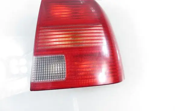 Volkswagen PASSAT B5 Rear/tail lights