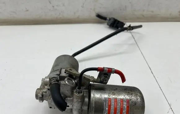 Toyota C-HR I Vacuum pump 4707047080