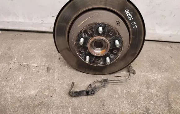 KIA Sorento Rear wheel hub