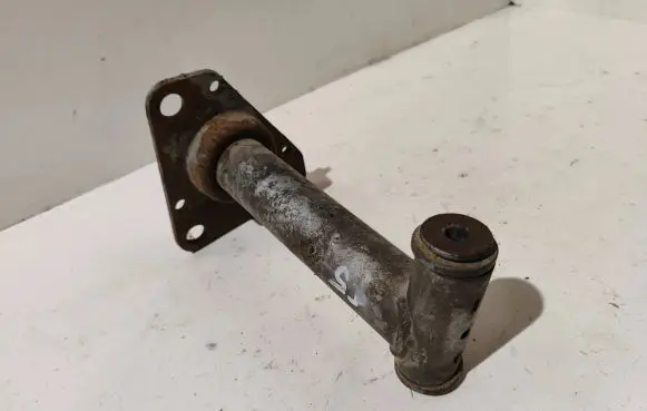 Audi A6 S6 C5 4B Front bumper mounting bracket 4B0807133