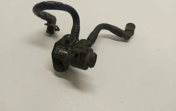 Volkswagen Golf V Air pressure sensor 036906051G 0261230081