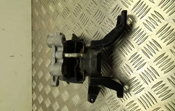 Toyota Prius+ (ZVW40) Engine mount bracket 923