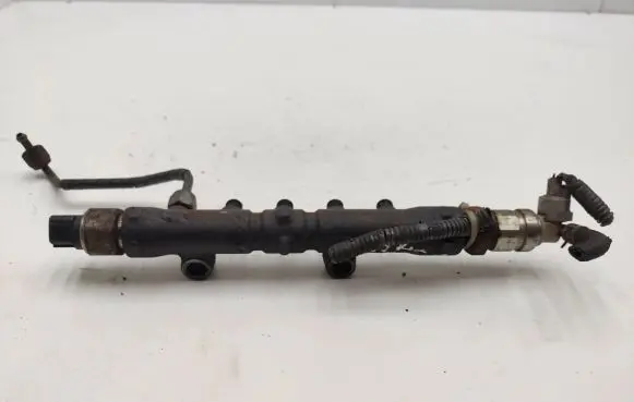 Toyota Corolla Verso E121 Fuel main line pipe
