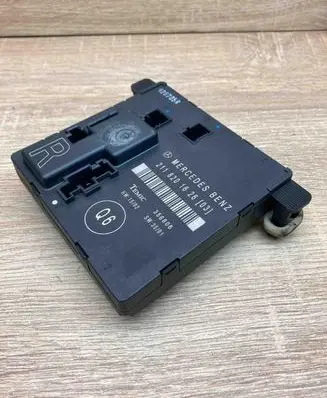 Mercedes-Benz E W211 Door control unit/module 2118201626 356806