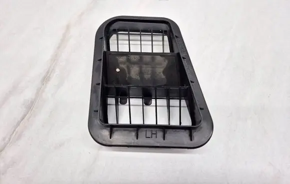 KIA Ceed Quarter panel pressure vent 9751017000 9751417000