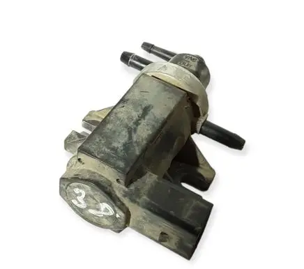 Volkswagen Golf IV Turbo solenoid valve 1j0906627