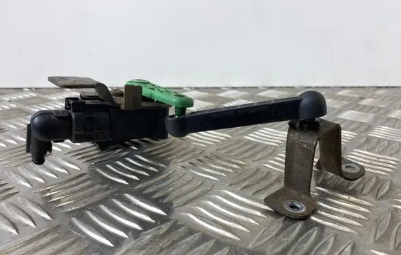 Volkswagen Touran III Headlight/headlamp level sensor 5Q0907503