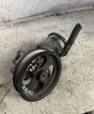 Toyota Corolla Verso AR10 Power steering pump