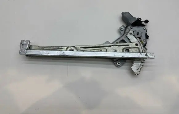 Honda Insight Front door window regulator with motor 