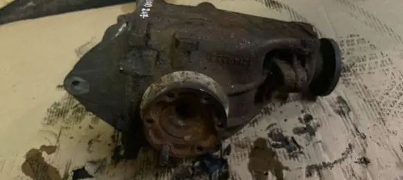 BMW 3 E46 Rear differential 1428796