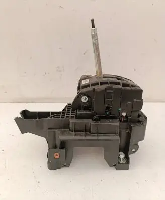 Opel Insignia A Gear selector 13316101 565537081 00017630