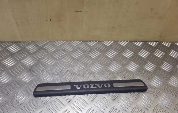 Volvo S80 Rear sill trim cover 8659961
