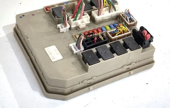 Renault Clio III Other control units/modules 902663