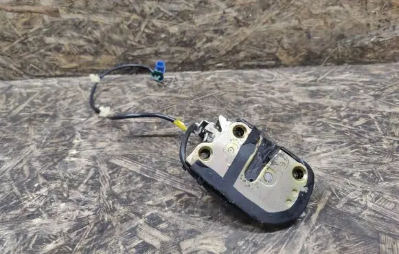 Honda Element Rear door lock
