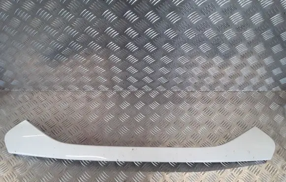 Hyundai ix35 Front bumper upper radiator grill