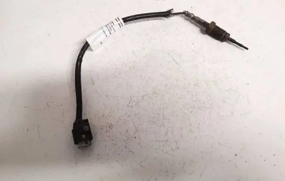 BMW 5 E60 E61 Exhaust gas temperature sensor 7795174 03265600-0350