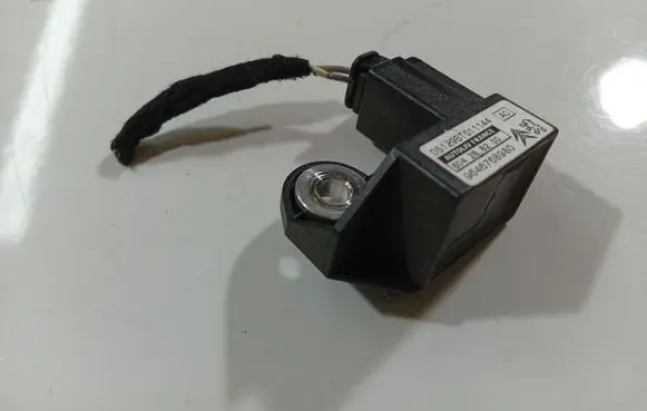 Citroen C4 I Airbag deployment crash/impact sensor 05129BT01144