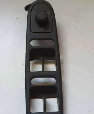 Seat Toledo II (1M) Front door window switch trim 1M0867163B