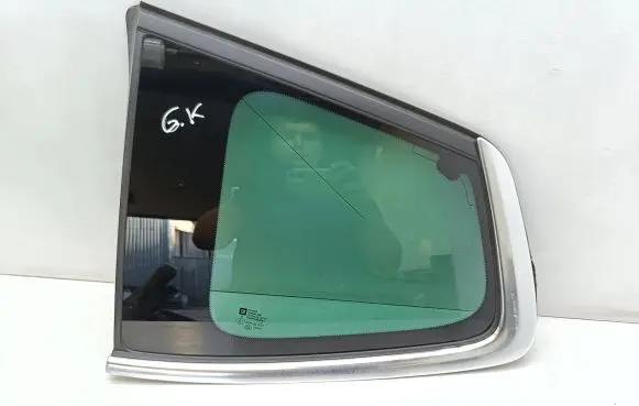 Opel Zafira C Rear side window 20957910