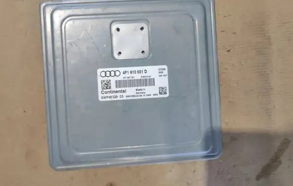 Audi A6 S6 C6 4F Engine control unit/module 4F1910551D