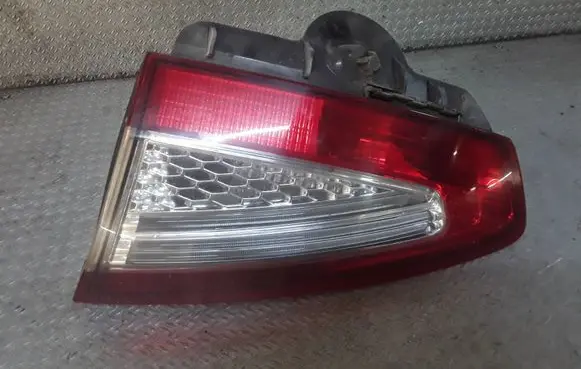 Ford Mondeo MK IV Tailgate rear/tail lights BS7113A603BD