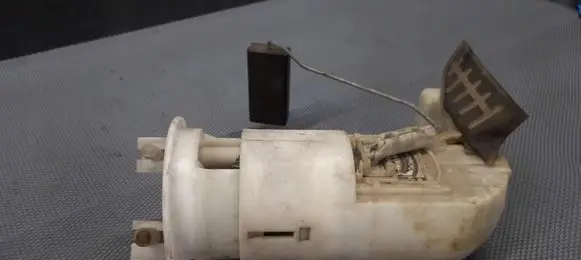 Citroen Saxo In-tank fuel pump 9637513680
