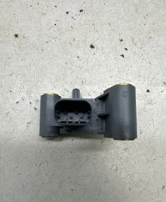 BMW 5 GT F07 Airbag deployment crash/impact sensor 17182404