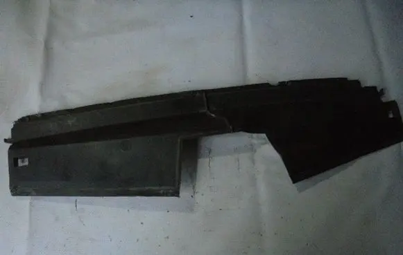 Renault Megane III Radiator trim 214762972R
