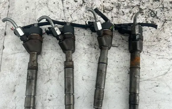 BMW 3 E90 E91 Fuel injectors set 0445110288
