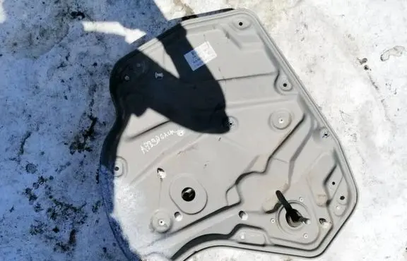 Skoda Octavia Mk3 (5E) Sliding door window regulator with motor 1z0839655 117779
